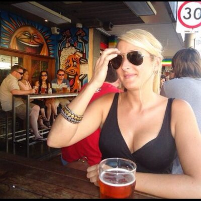 Profile Picture of Lucy Pearson (@middlepea) on Twitter