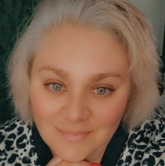 Profile Picture of Candy Lynn (@alston85jade) on Poshmark