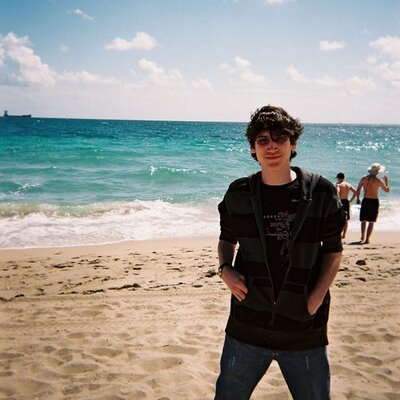 Profile Picture of Tom LoRusso (@simplyrebelious) on Twitter