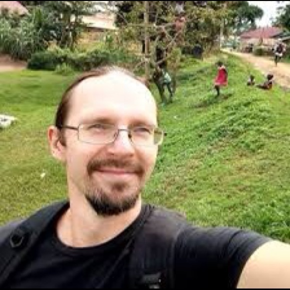 Profile Picture of Josh Emerson (@joshemerson1) on Poshmark