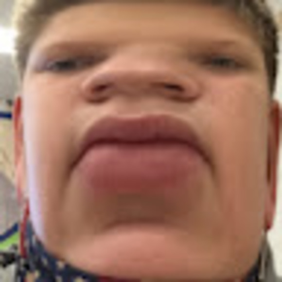 Profile Picture of Braxton Roane (@braxton_roane) on Poshmark