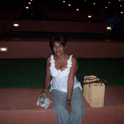 Profile Picture of Tammy Santiago (@u_blessings) on Twitter