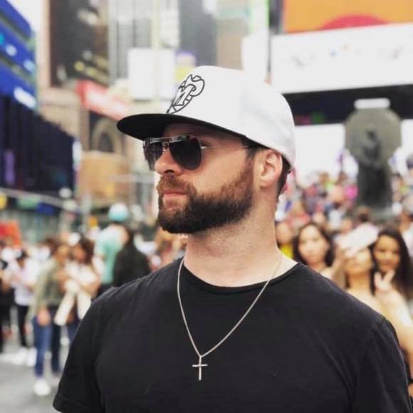 Profile Picture of Michael Frazier (@mfrazier423) on Poshmark