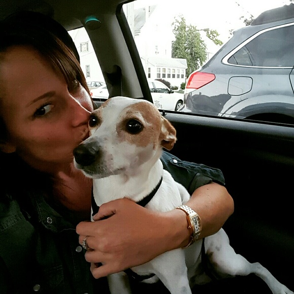 Profile Picture of Ali Buffham (@alihopebuff) on Poshmark