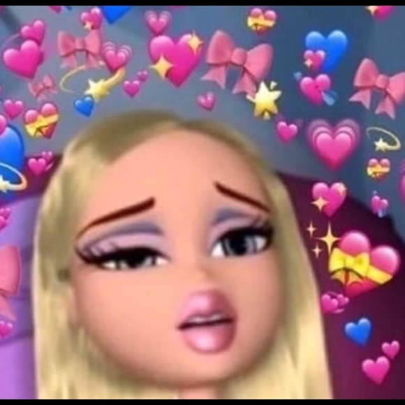 Profile Picture of Avionna Sullenger (@aavviioonnaa) on Poshmark