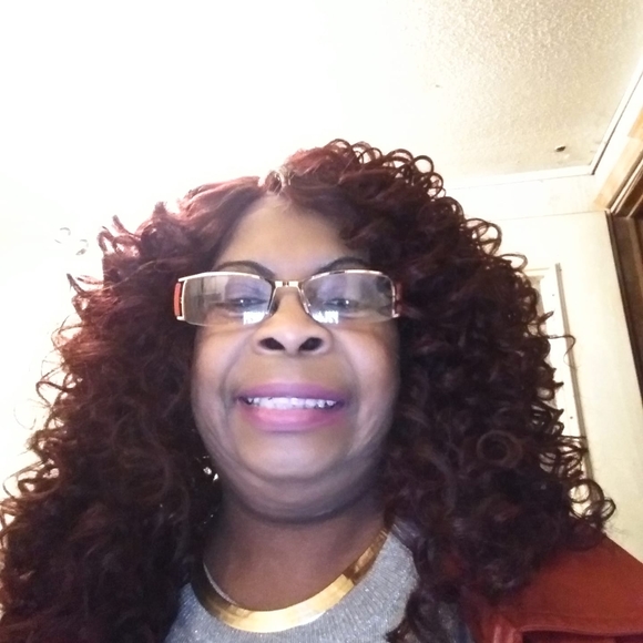 Ernestine Ryles - Poshmark Profile Picture of Ernestine Ryles (@ernestineryles) on Poshmark