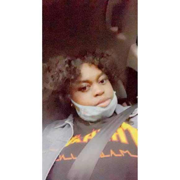 Profile Picture of Taliaa Fortson (@cambryn) on Poshmark