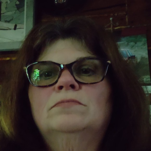 Profile Picture of Tammy Franklin (@tammyfrankli949) on Poshmark