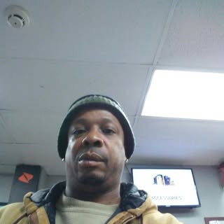 Profile Picture of kevin arkward (@arkwardkevin) on Instagram