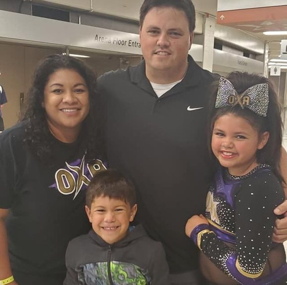 Profile Picture of Yabel Zarrella (@belhz) on Poshmark