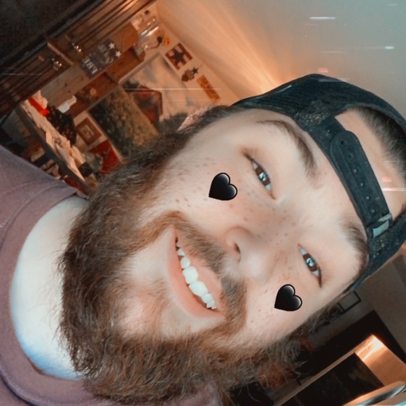 Profile Picture of David Reinig (@dreinig2019) on Poshmark