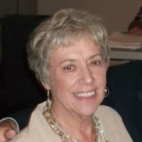 Profile Picture of Pam Grant wolfe (@pamwolfe3) on Poshmark