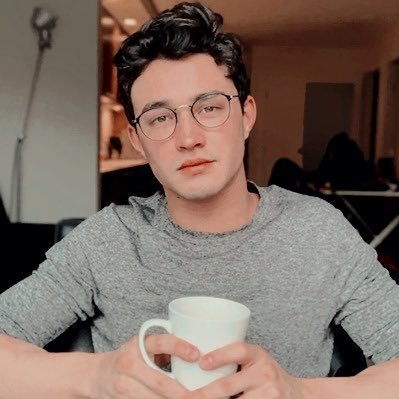 Profile Picture of —— LORENZO ST. JOHN II. (@fataleanarchist) on Twitter