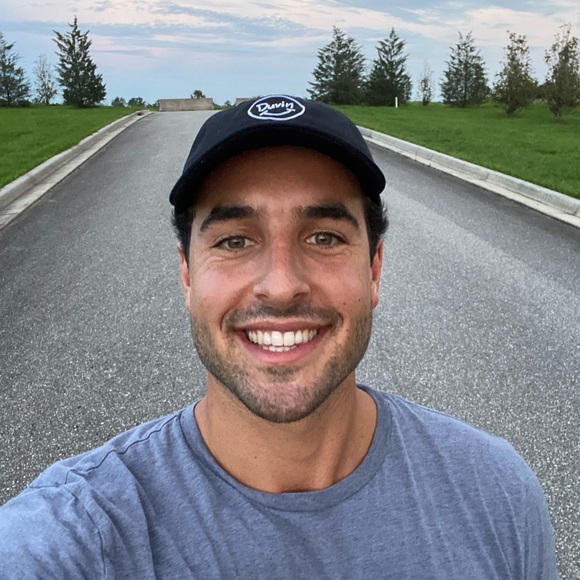 Profile Picture of Benjamin Gebauer (@bennig93) on Poshmark