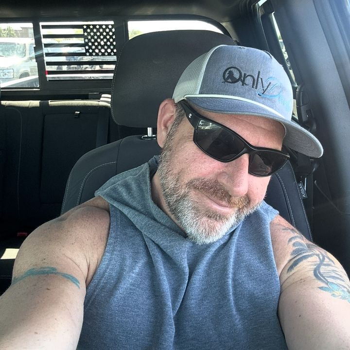 Profile Picture of Robert Stein (@robertstein0) on Tiktok