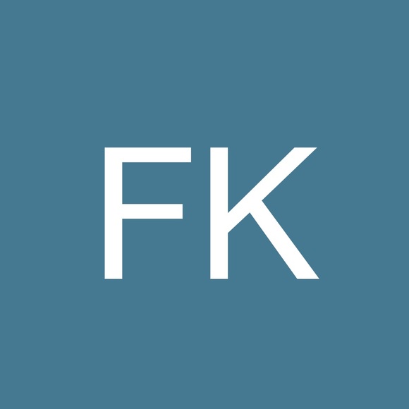 Profile Picture of Fearghus Keitz (@feartheghus) on Poshmark