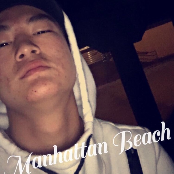 Profile Picture of Jeff Chang (@kingdavebone) on Poshmark
