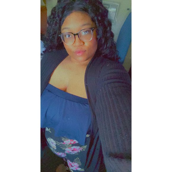 Profile Picture of Erica Johnson-irving (@noodle98) on Poshmark
