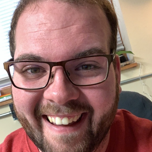 Profile Picture of Ben Larson (@blarson642) on Poshmark