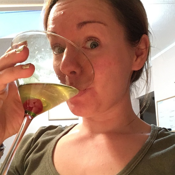 Profile Picture of Hillary Rumbarger (@hurdler_hopper) on Poshmark