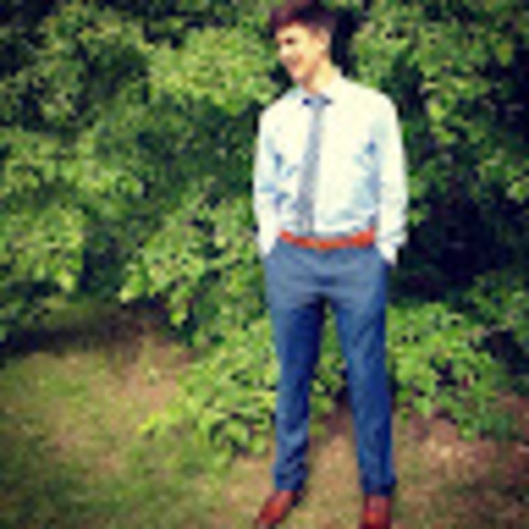 Profile Picture of Cédric Leblanc (@elbymoreau) on Poshmark
