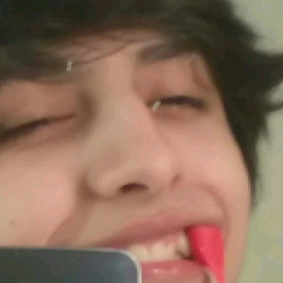 Profile Picture of Gerson Mendoza (@deftydroopy69) on Poshmark