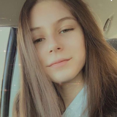 Profile Picture of V (@veronicasutter1) on Twitter