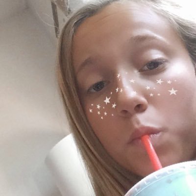 Profile Picture of Kylie Casey (@12_kylie_) on Twitter
