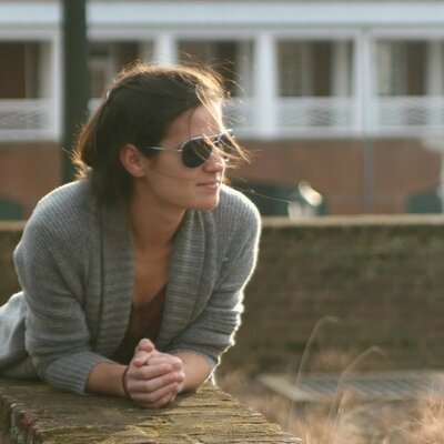 Profile Picture of Laura Gold (@LauraGoldDPT) on Twitter