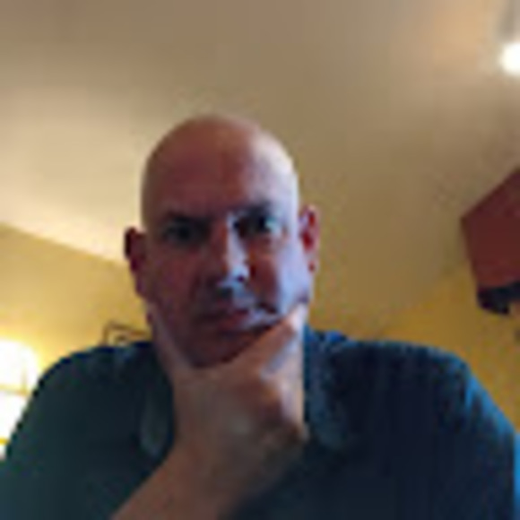 Profile Picture of Andrew Gavin (@gav700112) on Poshmark