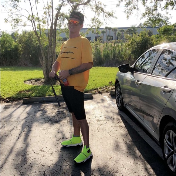 Profile Picture of Matthew Thomson (@matt_t2002) on Poshmark