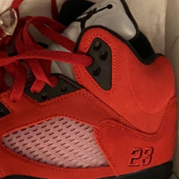 Odilon Assih - Poshmark Profile Picture of Odilon Assih (@bigog160) on Poshmark