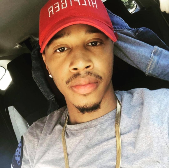 Profile Picture of Baldwin Waddey (@baldwinwaddey) on Poshmark
