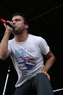 Profile Picture of Max Bemis - Wikipediaon Wikipedia