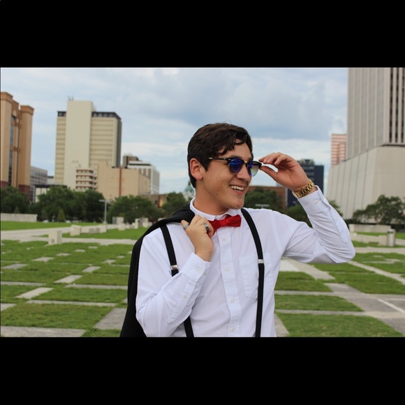 Profile Picture of Zachary Cohen (@zcohen22) on Poshmark