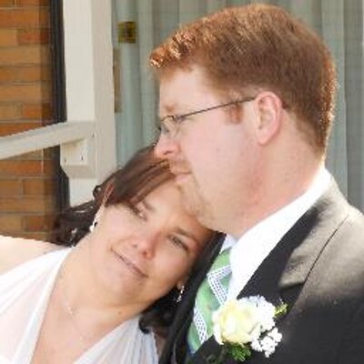 Profile Picture of Christine Hagler (@ChrisDoring) on Twitter