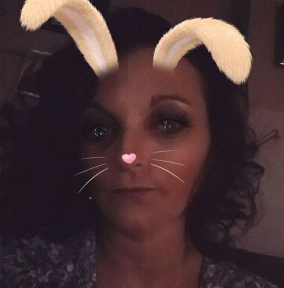 Profile Picture of Samantha Wieneke (@leann817) on Poshmark