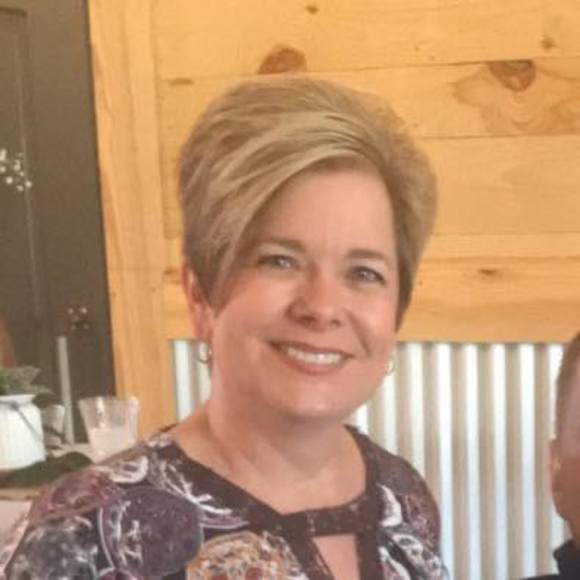 Profile Picture of Debbie Lasseter (@debbie_lasseter) on Poshmark