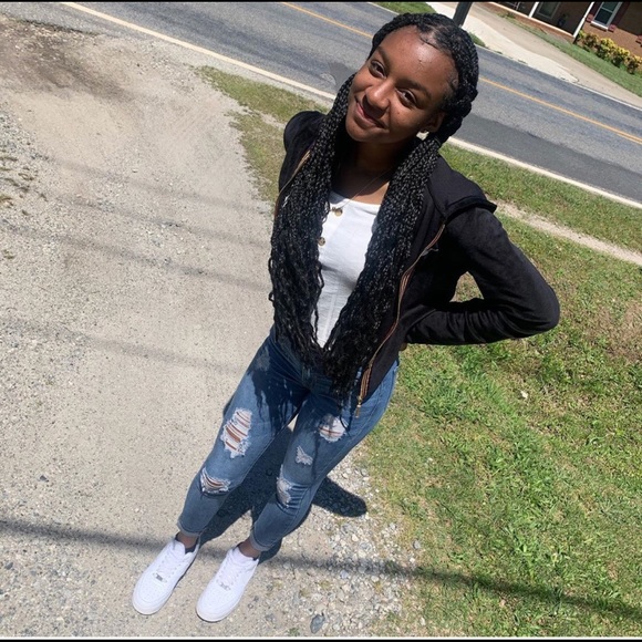 Profile Picture of Janiya Ramseur (@janiyaramseur) on Poshmark