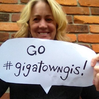 Profile Picture of Laura G Scheper (@gizzylaura) on Twitter