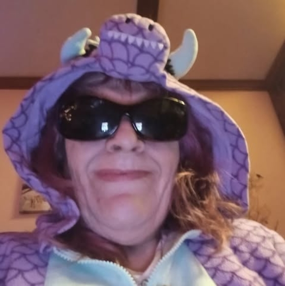 Profile Picture of Cheryl Tifft (@angelseyes53) on Poshmark