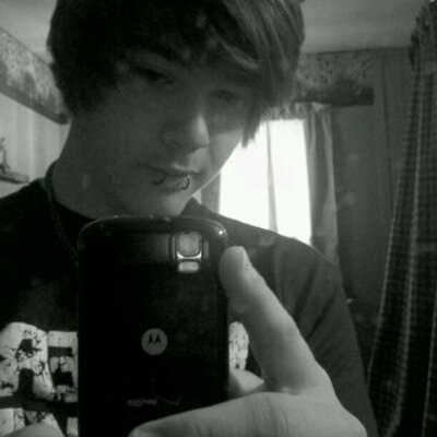Profile Picture of Richard Nevin (@Edit_soul) on Twitter