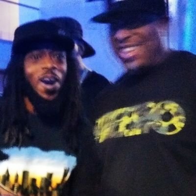 Profile Picture of Thurston Howell IV (@jon0h) on Twitter