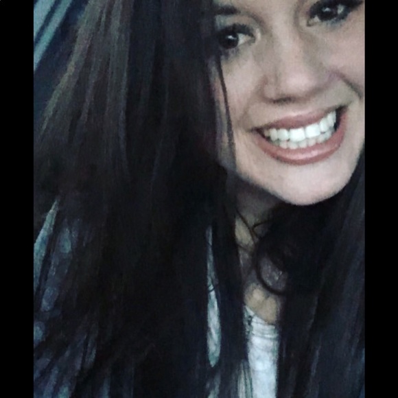 Profile Picture of Meghan Jezo (@mmjezo) on Poshmark