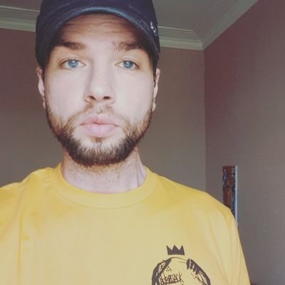 Profile Picture of Alex MacAulay (@AlexValMacAulay) on Twitter