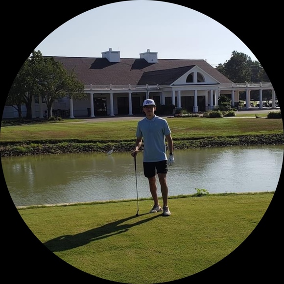 Profile Picture of Chris Fierro (@christian77346) on Poshmark