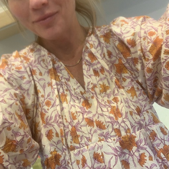Profile Picture of Megan Colarossi (@megan_colarossi) on Poshmark