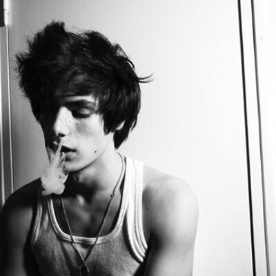 Profile Picture of Jessie James (@JessieJamesFU) on Twitter