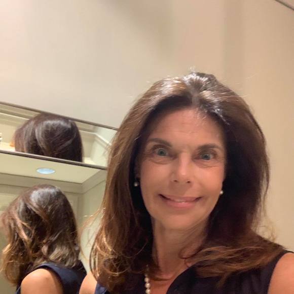 Profile Picture of Janet Turansky (@turanskyjanet) on Poshmark