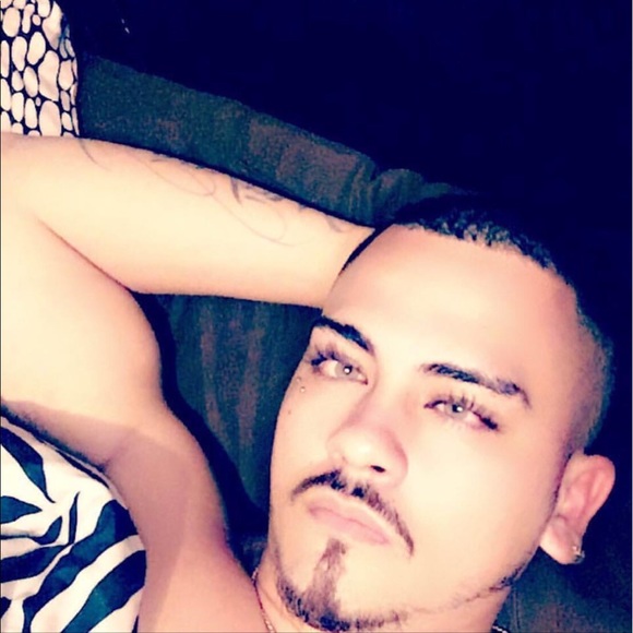 Profile Picture of Cranston Makinney (@cranston26) on Poshmark